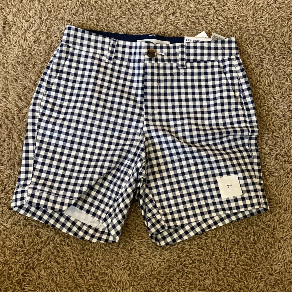 Old Navy Gingham Everyday Mid-Rise Shorts